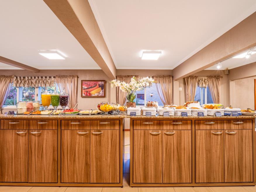 hotel-9 (2)_easy-resize.com.jpg
