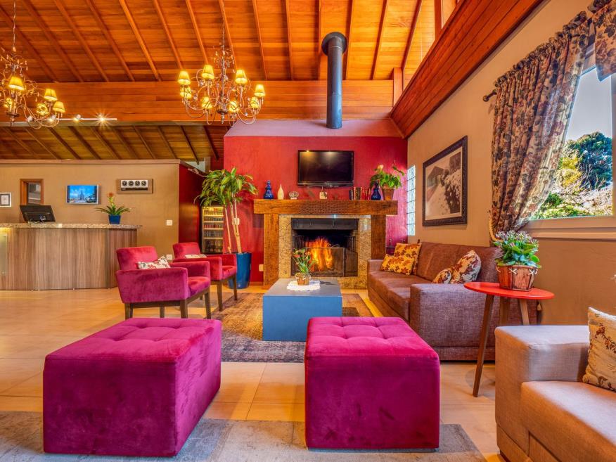 hotel-4 (2)_easy-resize.com.jpg