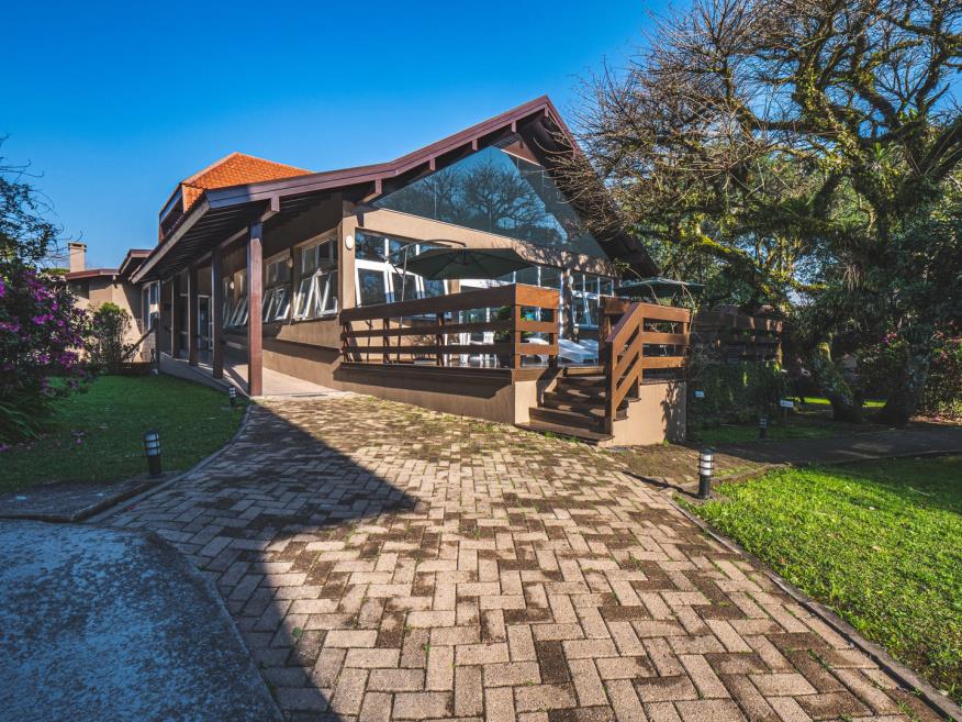 hotel-18_easy-resize.com.jpg