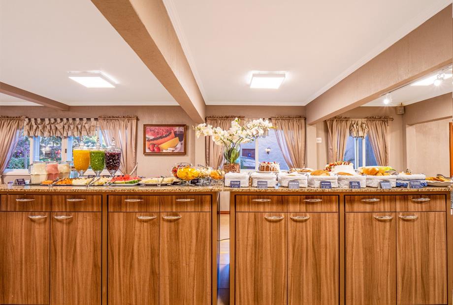 hotel-9 (2)_easy-resize.com.jpg