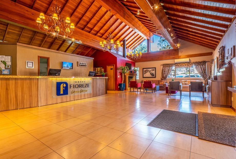 hotel-2 (2)_easy-resize.com.jpg