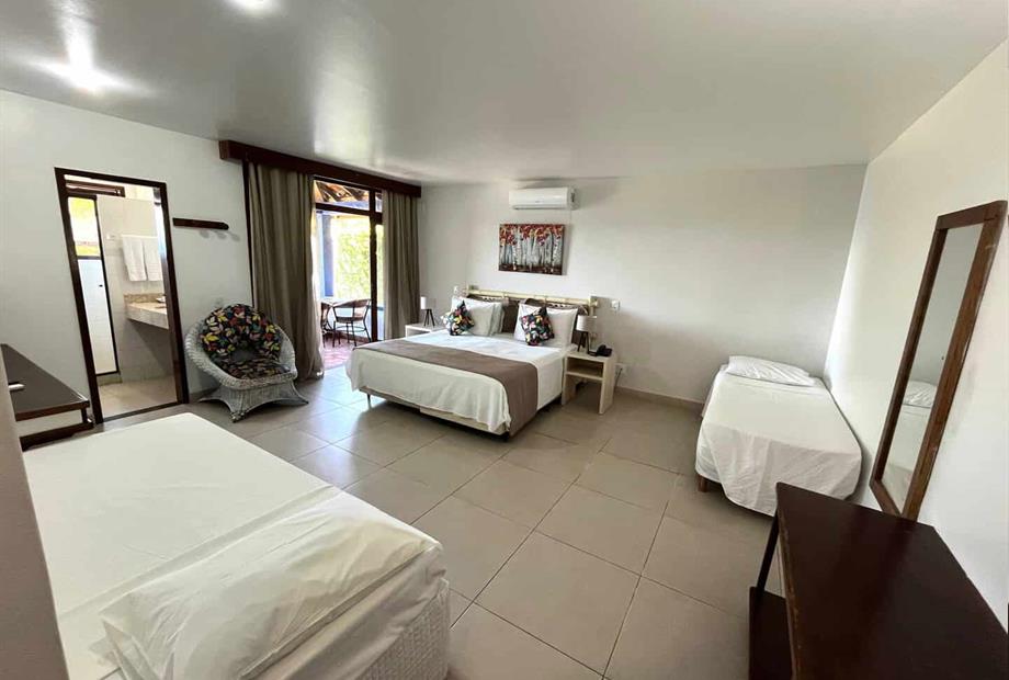 nova junior galápagos .jpg