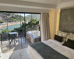 Suíte King com Hidromassagem e Vista Mar