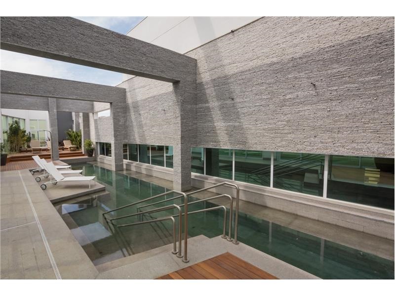 piscina.jpg