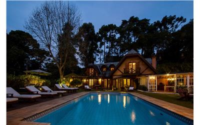 Lodges - área piscina