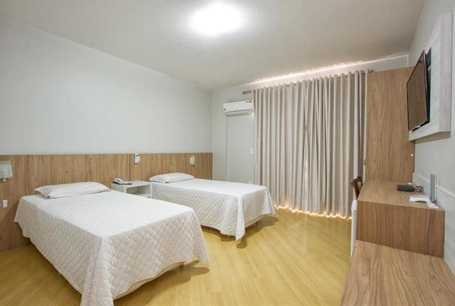 scaj - luxo twin.jpg