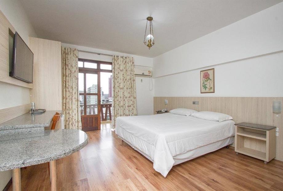 scaj - luxo casal com sacada (1).jpg