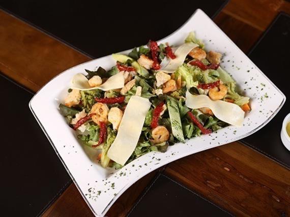 Prato restaurante salada.jpg