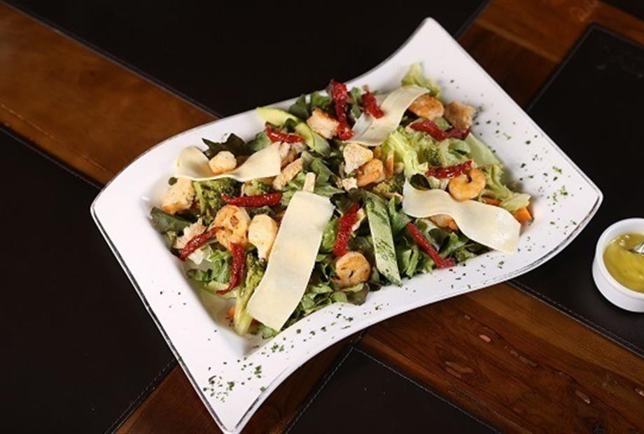 Prato restaurante salada.jpg