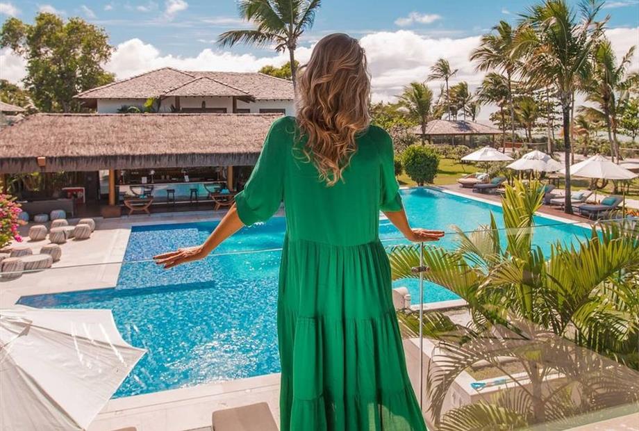 villa privativa com vista para a piscina.jpg