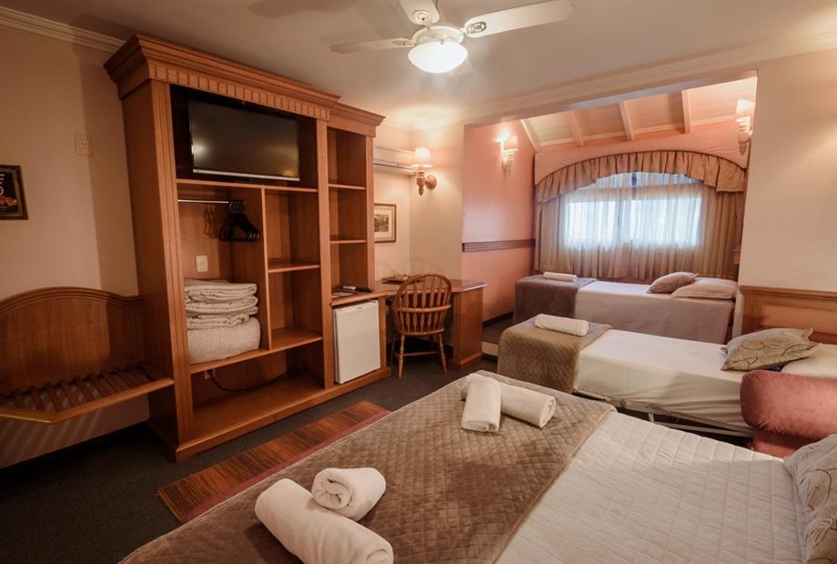 Suíte Super Luxo (4).jpg