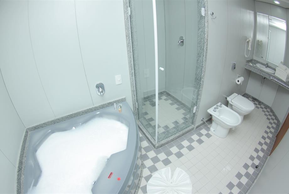 apartamento master - banheiro (2).jpg