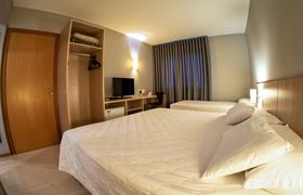 Apartamento triplo casal do Hotel Campo Largo Express