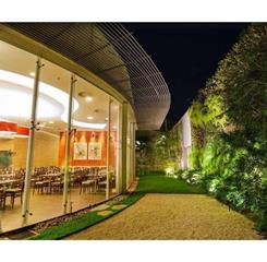 facilities1-2 fachada 2.jpg