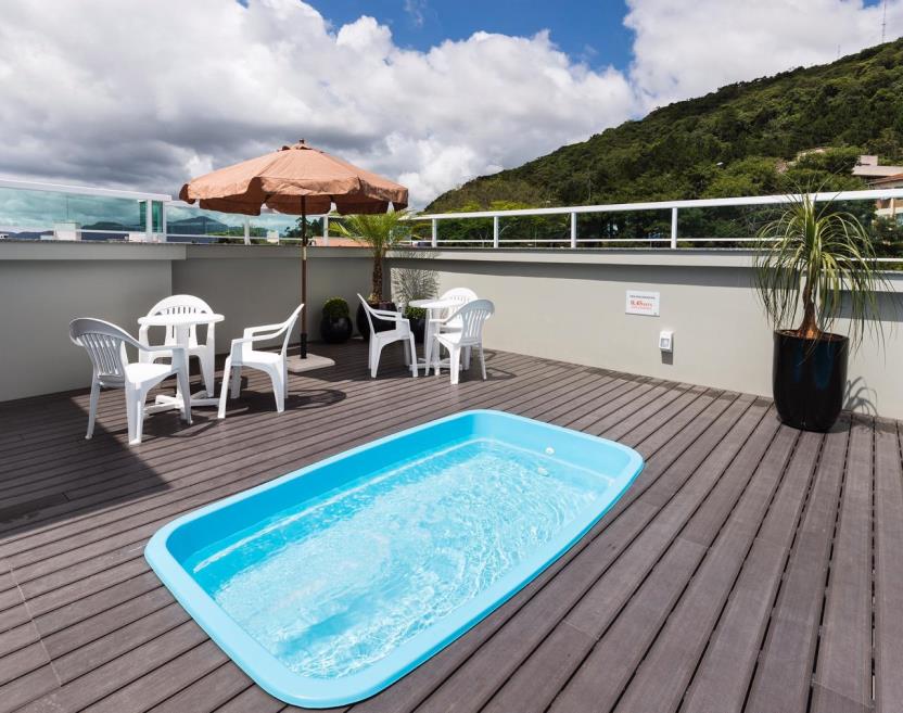 piscina.jpg