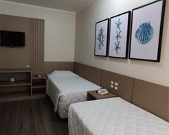 Duplo Solteiro ( camas não juntam )