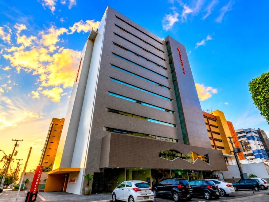 fachada_hotel.jpg