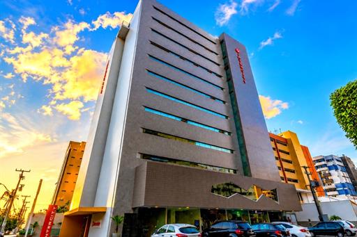 fachada_hotel.jpg