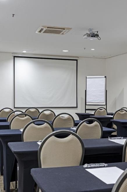 hotel-slaviero-sao-paulo-moema-sala-canario-7.jpg