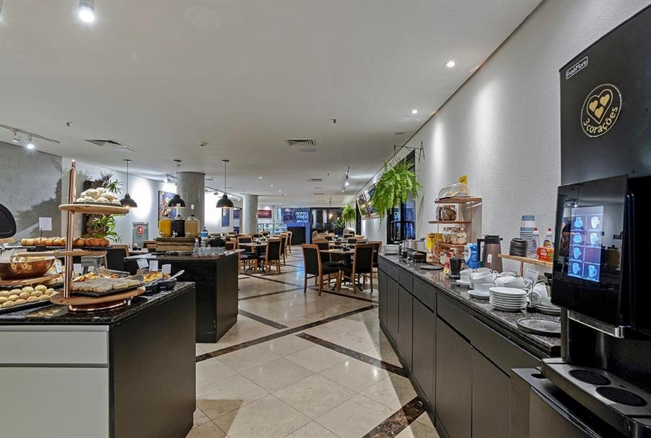 hotel-slaviero-sao-paulo-moema-cafe-da-manha-8.jpg