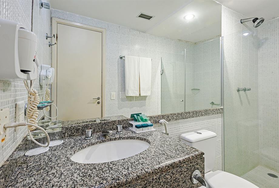 sesm - luxo casal - banheiro (1).jpg