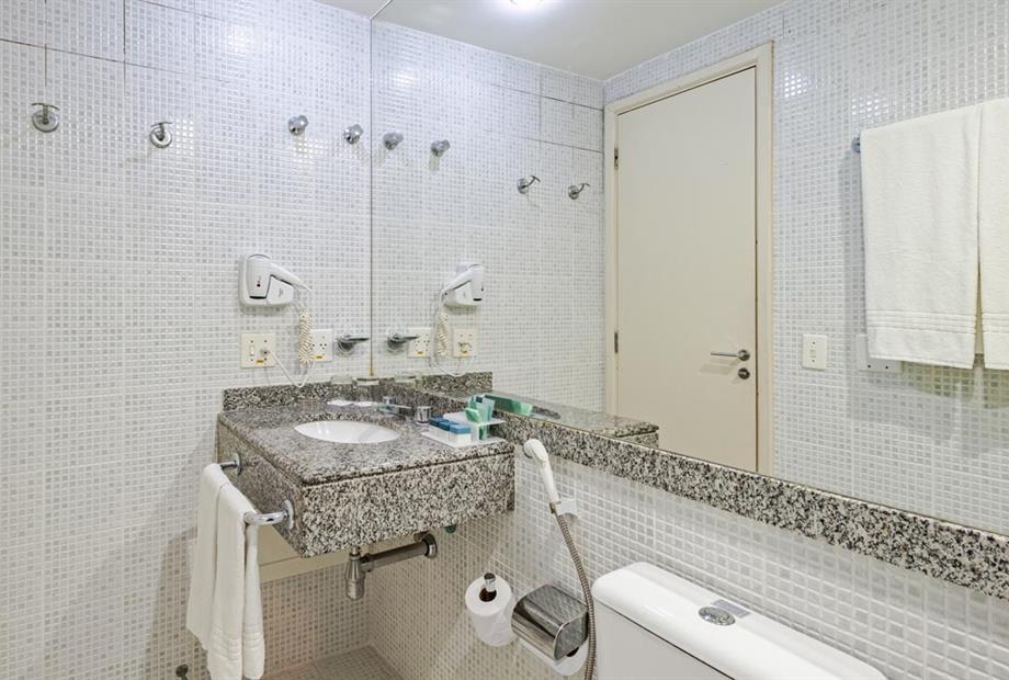 LUXO CASAL BANHEIRO (3).jpg