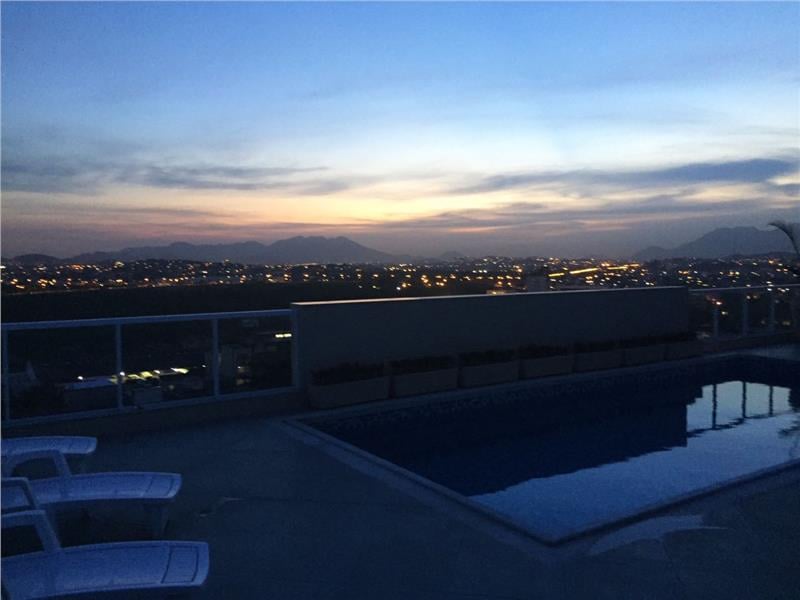 Piscina e Vista 
