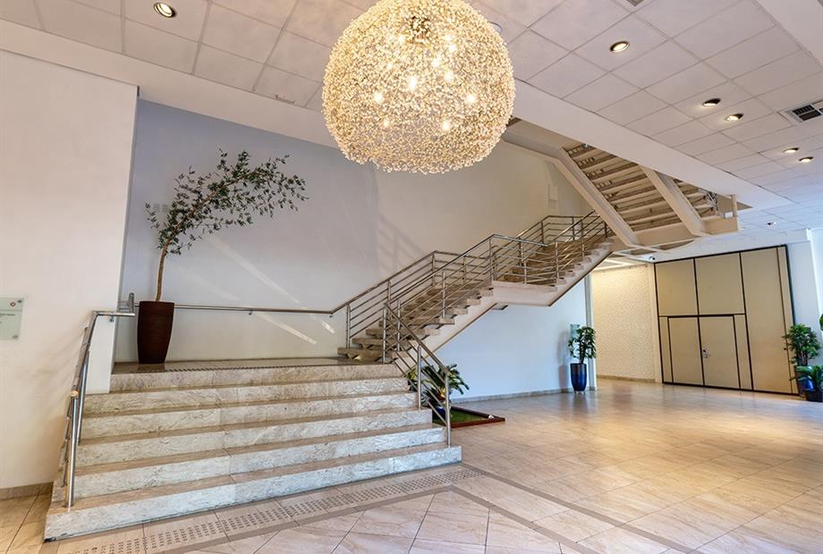 immensitá - hall entrada.jpg