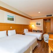 Superior Triple 1 Queen 1 twin