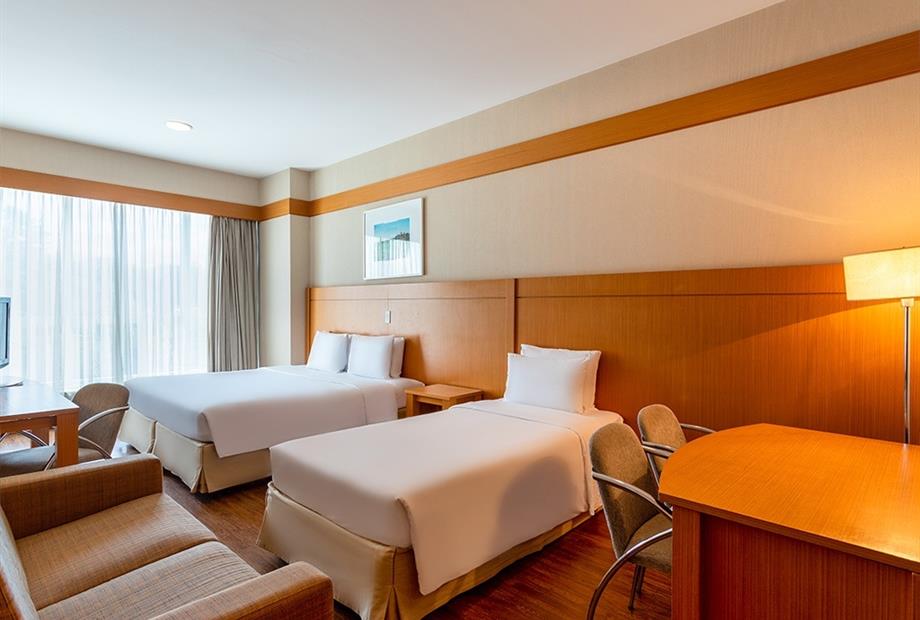 superior queen twin bed.jpg