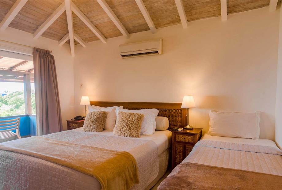 quarto 8 superior triplo-1 (1).jpg