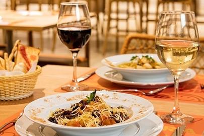 RHCDE Restaurante-001.jpg