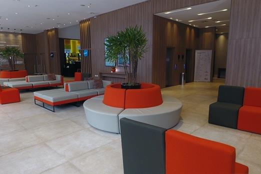 lobby d884ae6c-fcc9-490a-bd9b-dab962e1ea13.jpg