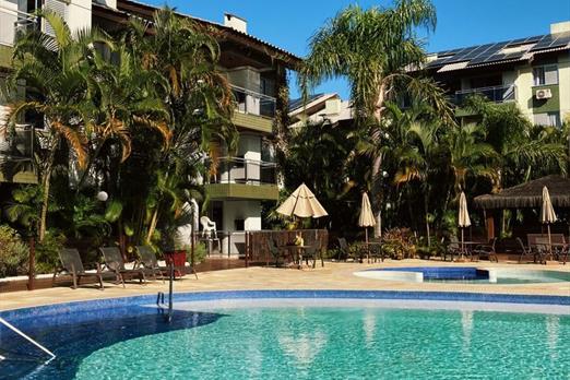 piscina - copia.jpeg