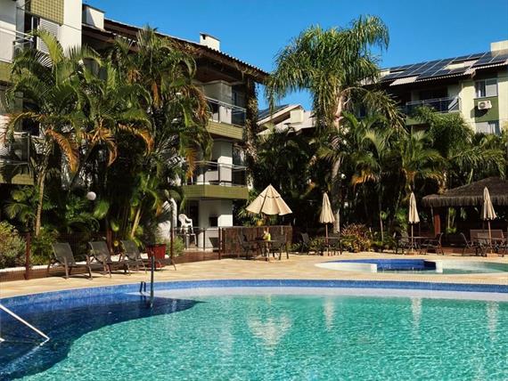 piscina - copia.jpeg