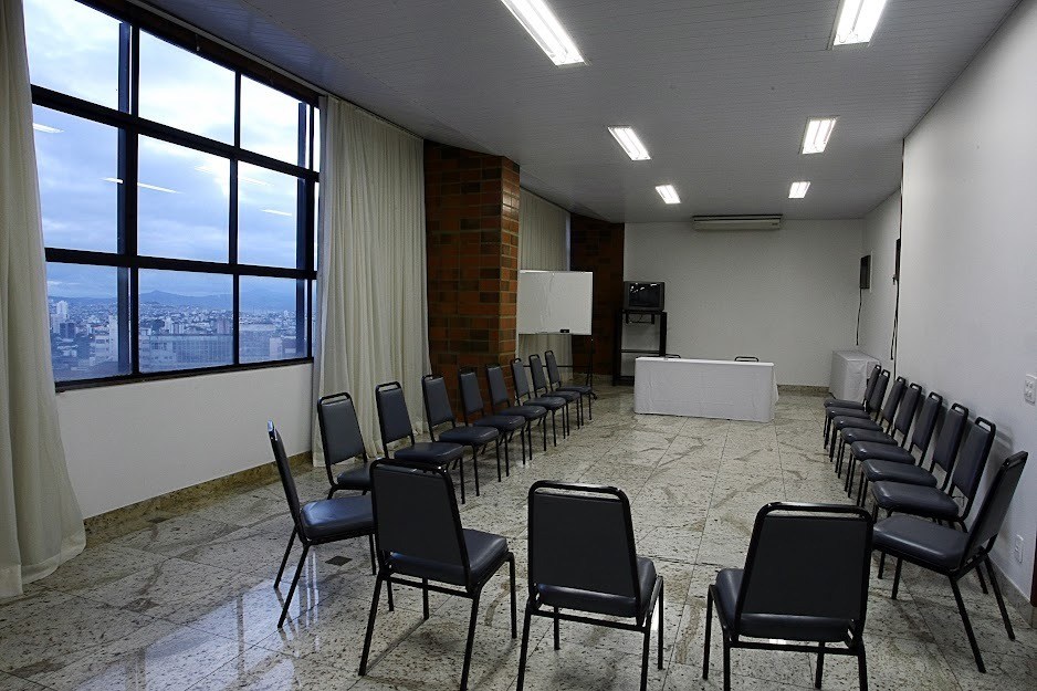 sala rivoli.jpg