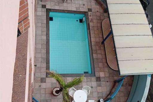 piscina vista de cima.jpg