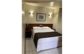 Quarto Triplo Casal Deluxe do Cheverny Apart Hotel
