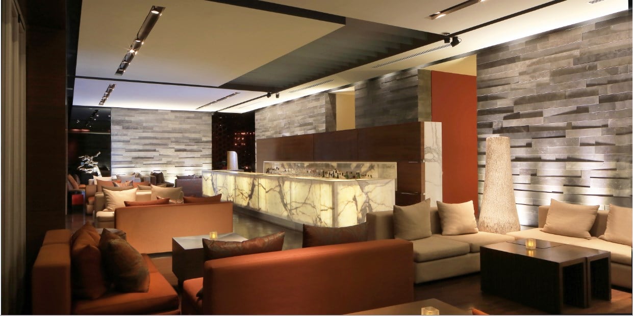 Sky Bar 002.jpg