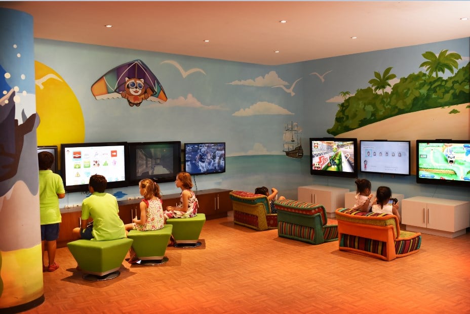 Kids Club 002.jpg