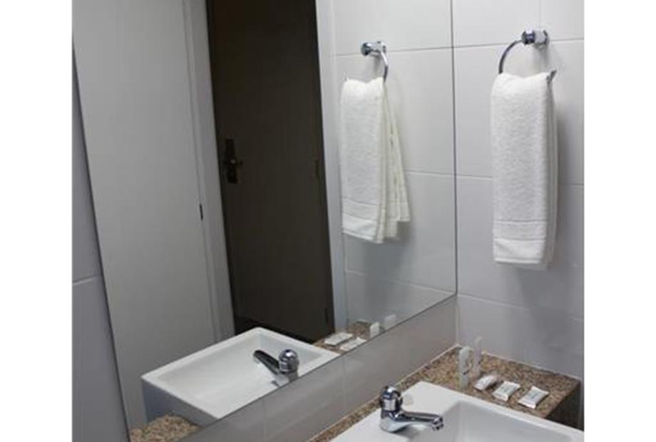 35138319 banheiro.jpg