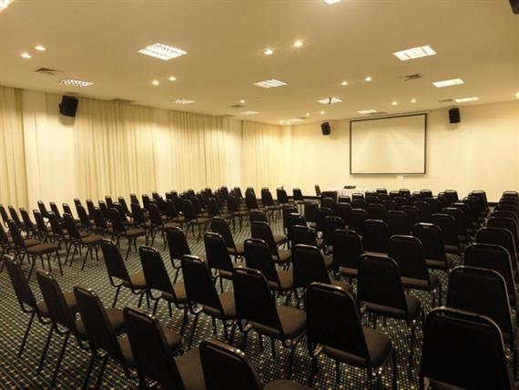 Sala de evento.jpg