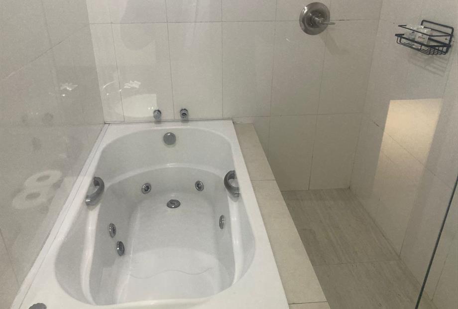 whatsapp image 2024-12-04 at 14.41.23.jpeg