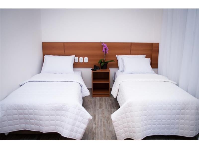 QUARTO 2.jpg