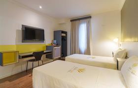 Quarto Duplo Twin - 2 camas de solteiro do Uniclass Hotel Pinheiros