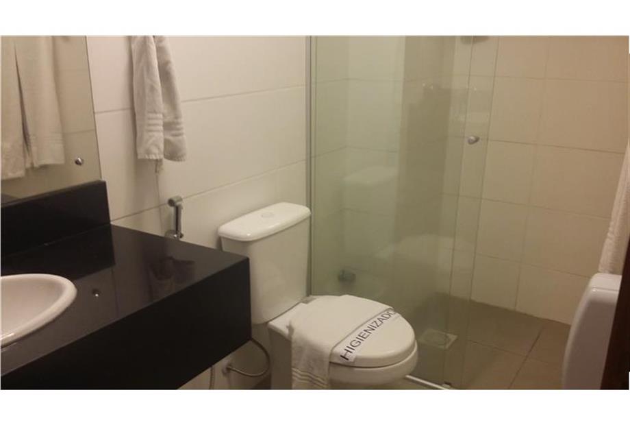 Banheiro apartamento triplo