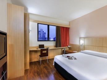 Illustrative image of Ibis Curitiba Shopping