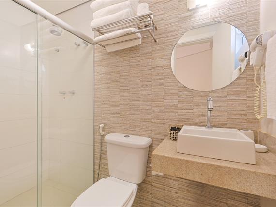 banheiro interno.jpg