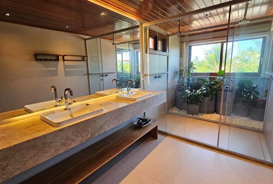 suite premium master.jpg