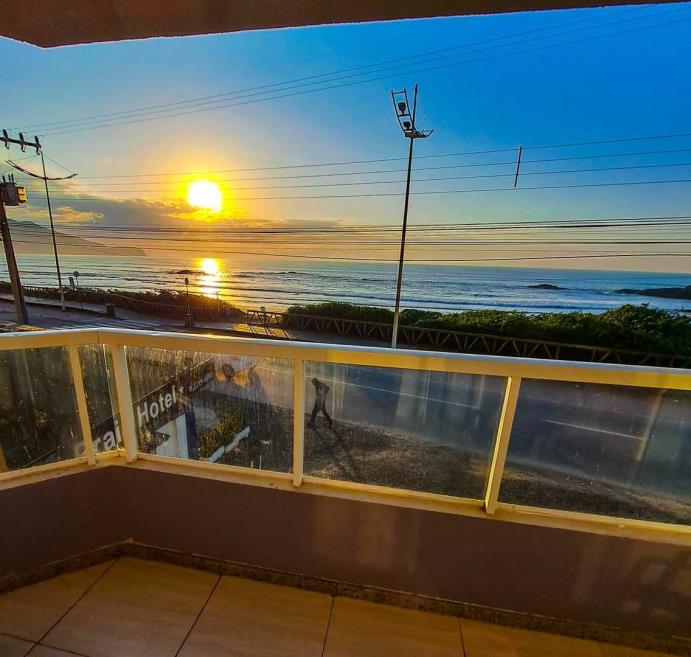 sacada frente mar .jpg